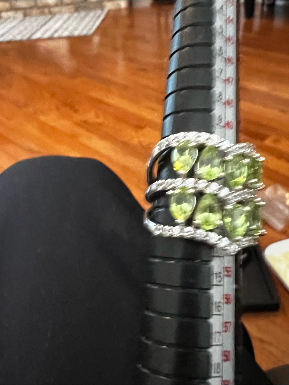 Elegant Created peridot Gemstone Cluster Ring - Women Jewelry Sterling 925 - Picture 4 of 11